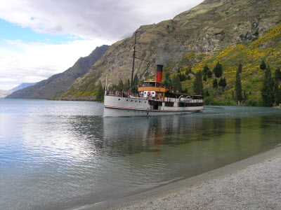 TSS Earnslaw arriving at Walter Peak Station.