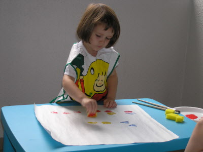 A little art in the afternoon with Mummy.