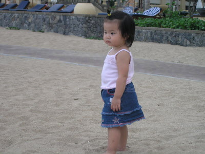 Kaylee - I want to fly a kite too.