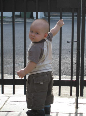 Gate!
