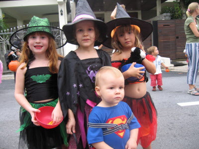 Halloween in Duchess Avenue.