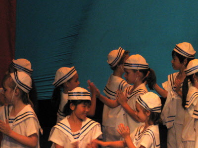 On stage with Scotty & Lulu.
