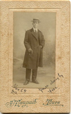 1913 - UncleFree in the UK.