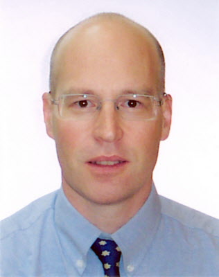 2004 Peter passport picture.